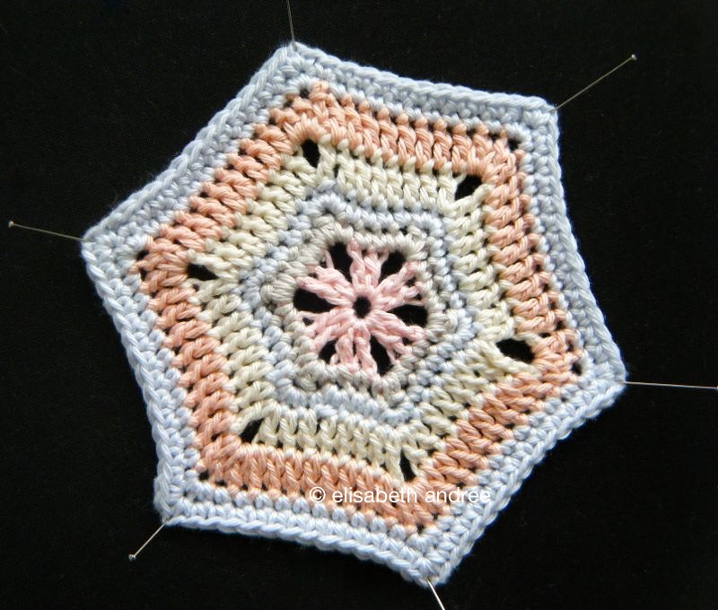 crochet hexagon by elisabeth andrée